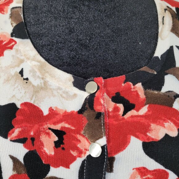 White House Black Market Red Floral Button Down Cardigan - XL - Picture 4 of 12
